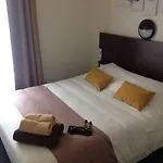 拉佩蒙帕纳斯酒店 3*