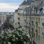 De La Paix 3*