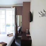 拉佩蒙帕纳斯酒店