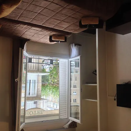 De La Paix Hotel 3*