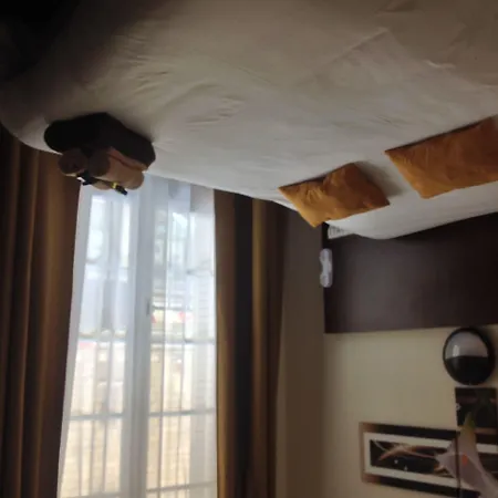 Otel De La Paix Caen