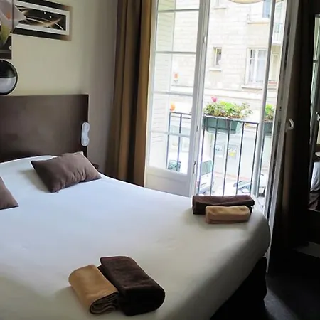 De La Paix Hotel 3*